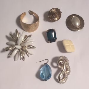Fun Mix Of Individual Earrings‎ 1 Of Each